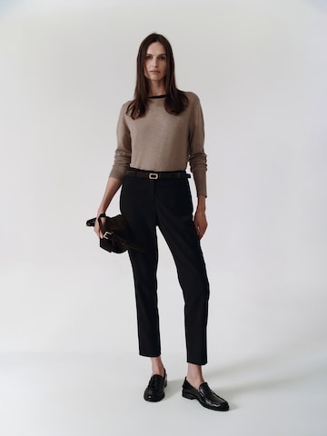 TATUUM - regular Pantalón en negro