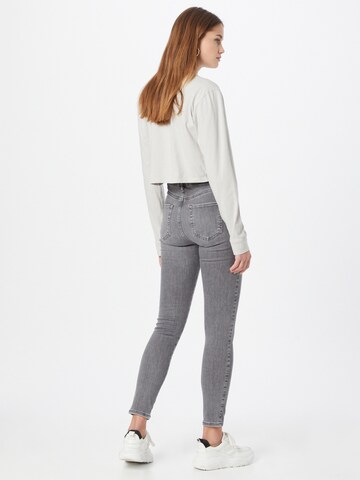 s.Oliver Skinny Jeans in Grau