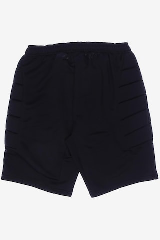 UMBRO Shorts in 33 in Black