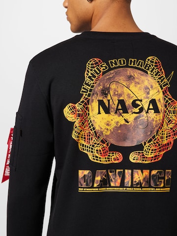 ALPHA INDUSTRIES Sweatshirt 'Nasa' in Schwarz