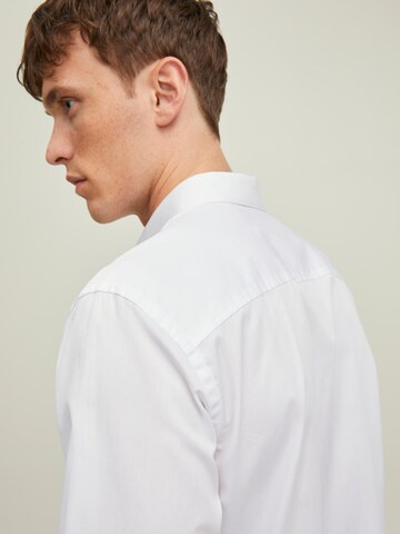 Coupe slim Chemise JACK & JONES en blanc