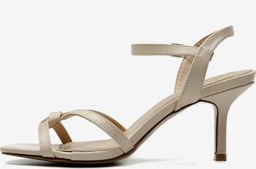 Celena Sandalen met riem 'Chizitelu' in Beige