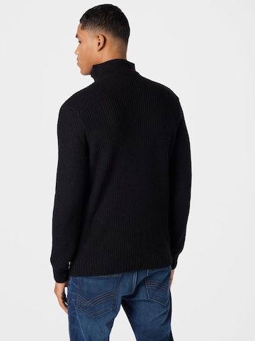 Trendyol Sweater in Black