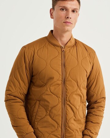 WE Fashion Between-season jacket in Brown: front