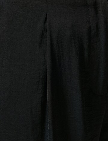 Koton Loose fit Pleat-front trousers in Black