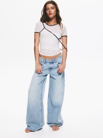 Pull&Bear Широки крачоли Дънки в синьо