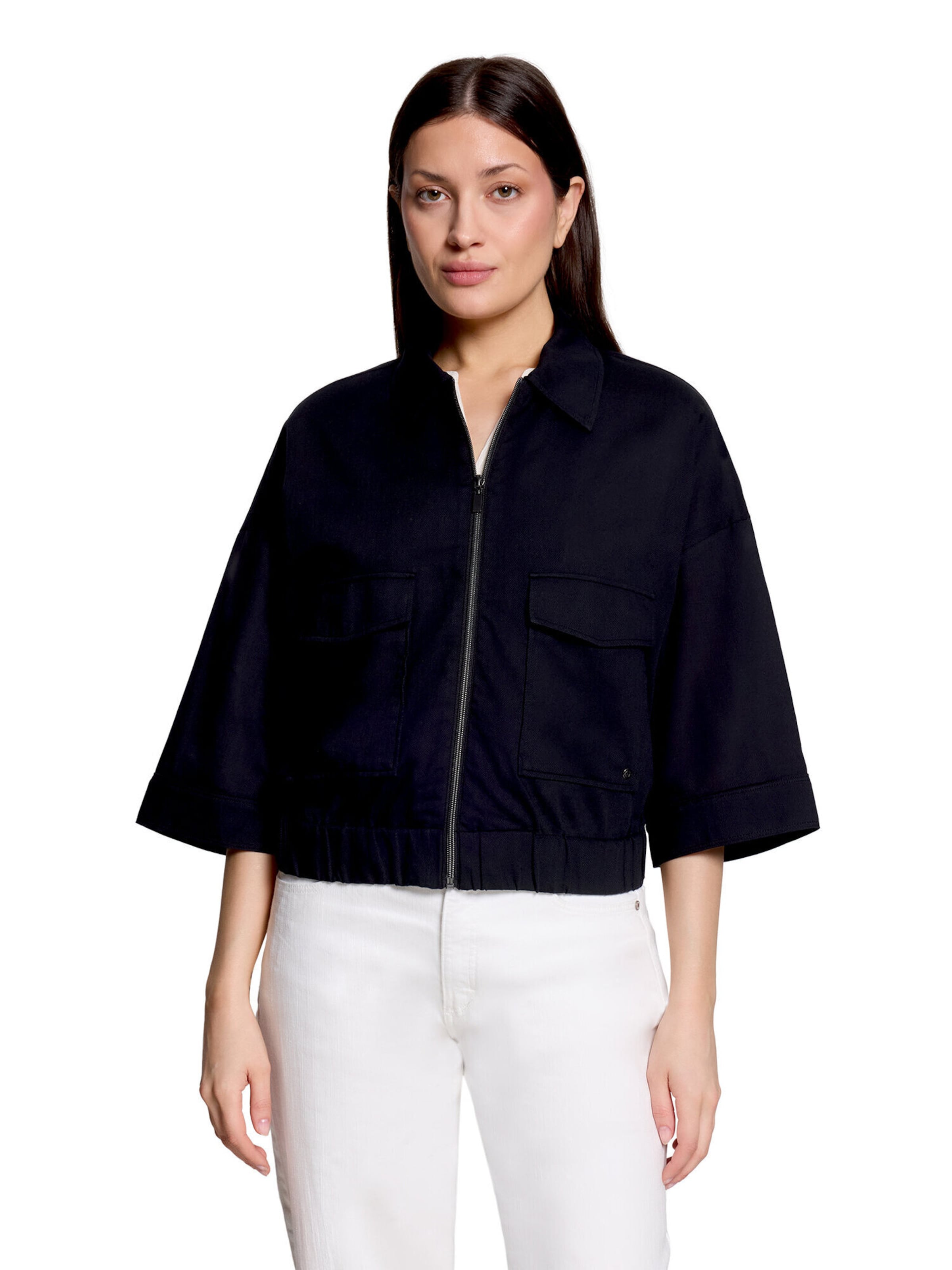 Betty & Co Blazer in Black: front