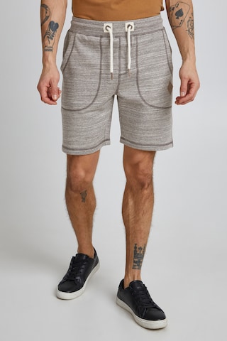 !Solid Regular Sweatshorts 'Aris' in Braun: predná strana