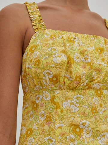 EDITED - Vestido 'Shiloh' em amarelo