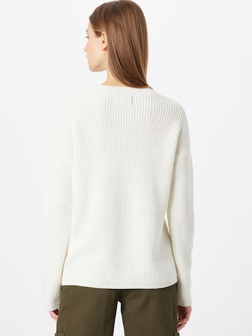 PIECES Sweater 'Karie' in White