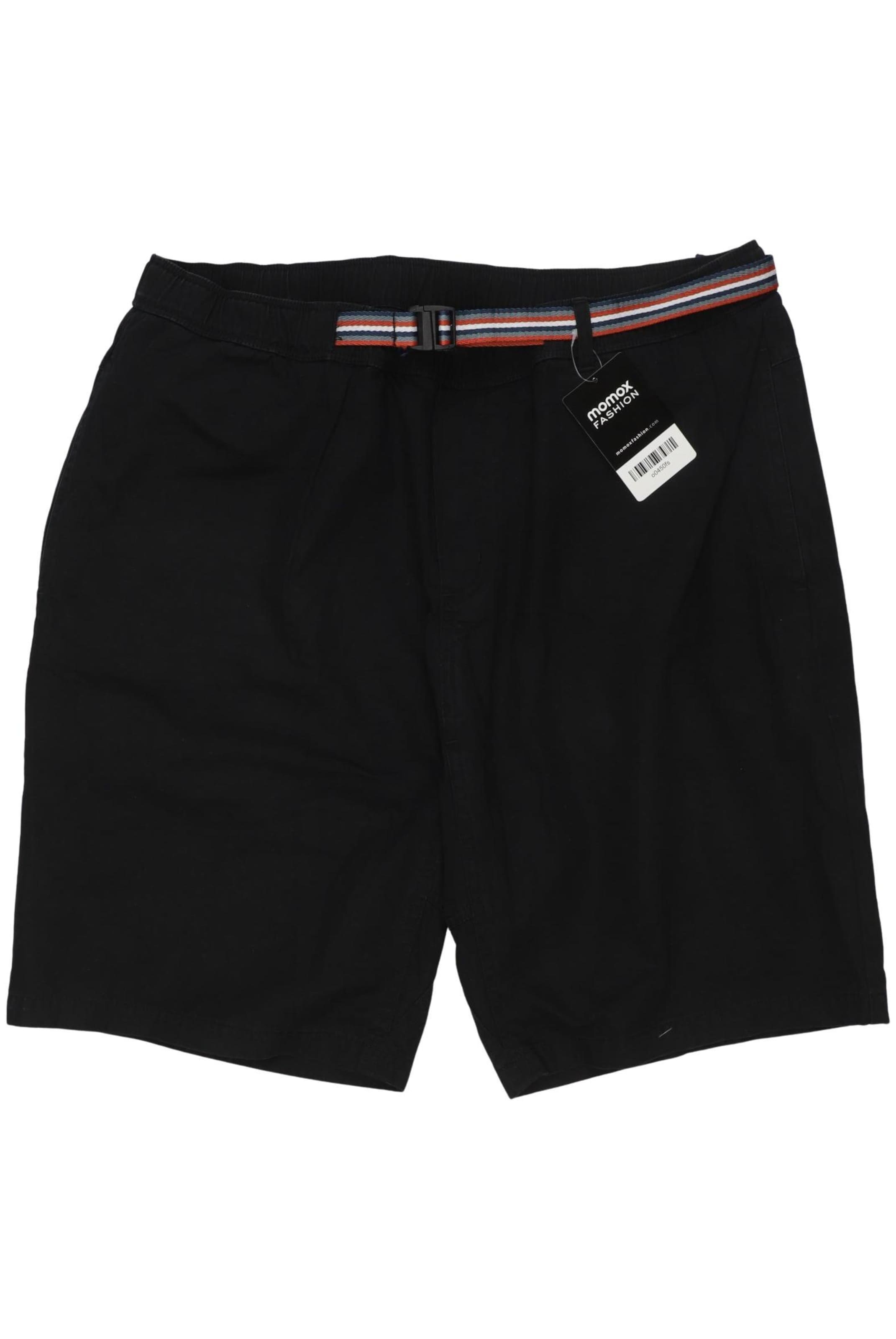 Cleptomanicx Shorts in 50 in Black: front