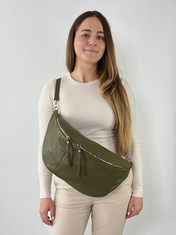 lePelou Gürteltasche 'CLARA' in Grün