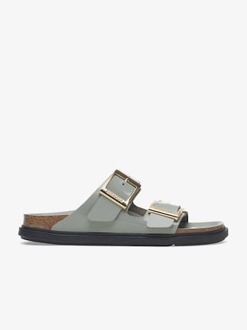 BIRKENSTOCK - Pantufa em cinzento