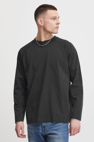 !Solid Sweatshirt in Black: front