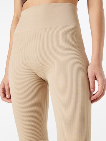 The Jogg Concept Skinny Leggings in Beige