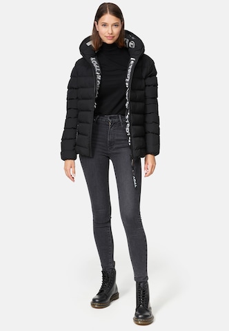 trueprodigy Talvitakki 'Neo F' värissä musta