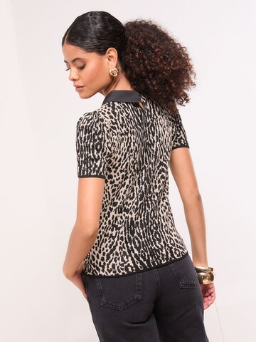 Lipsy Shirt in Beige