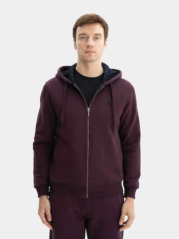 Arma Sweatshirt in Rot: Vorderseite