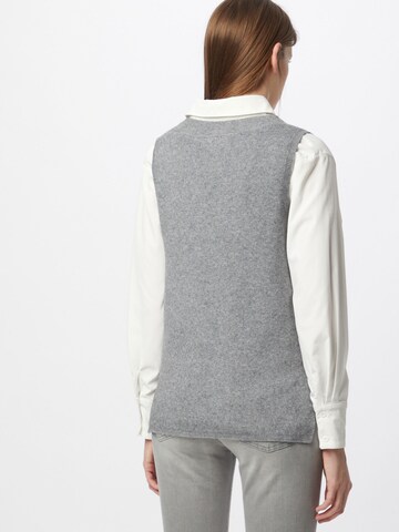 VILA Knitted vest 'Ril' in Grey