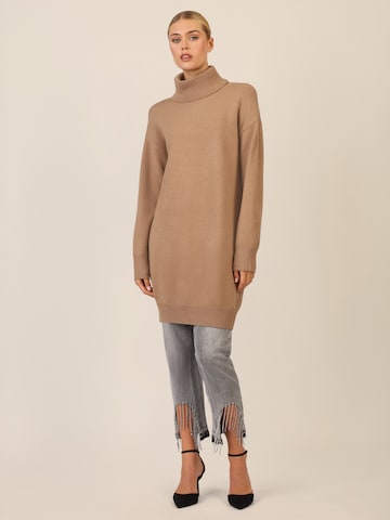 APART Knitted dress in Beige