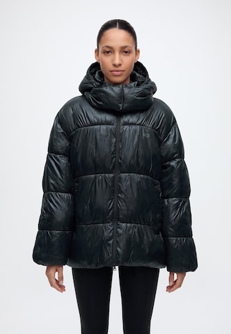 4F Outdoor jacket in Black: front