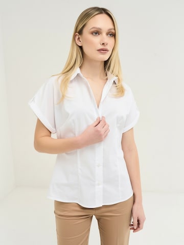 Chemisier 'Cary' Camomilla Italia en blanc : devant