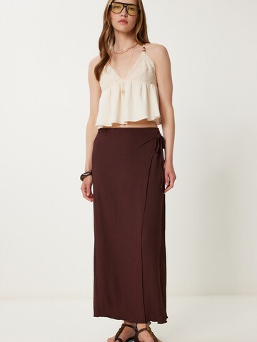 Happiness İstanbul - Falda en marrón