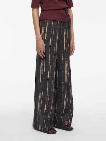 Wide leg Pantaloni di ROUGE EDIT in grigio: frontale