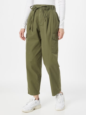 Loosefit Pantalon cargo GAP en vert : devant