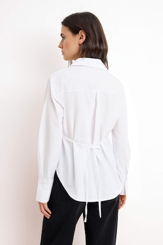Chemisier Trendyol en blanc