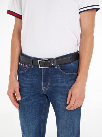 Ceinture Tommy Jeans en noir : devant