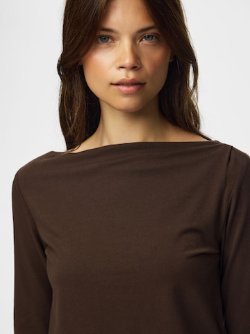 T-shirt 'PCSirene' PIECES en marron
