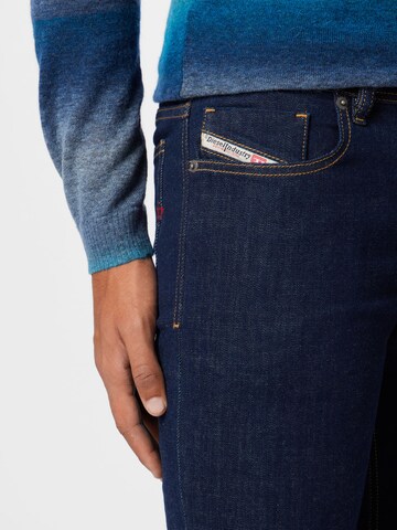 Skinny Jean 'SLEENKER' DIESEL en bleu