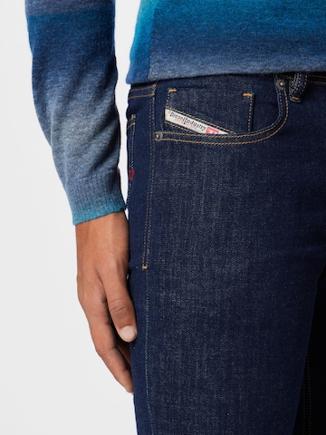 DIESEL Skinny Jeans 'SLEENKER' in Blauw