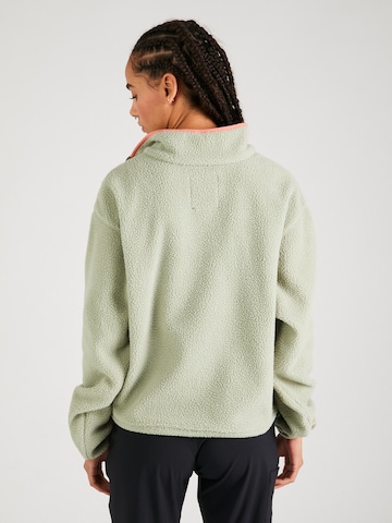 COLUMBIA Athletic Sweater 'Helvetia' in Green