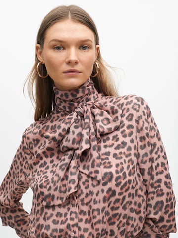 Lola Casademunt Kleid in Pink