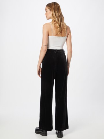 Wide leg Pantaloni 'MARGARET' di ONLY in nero