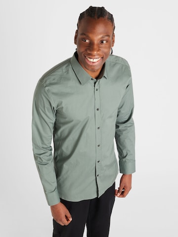 HUGO Red Slim fit Button Up Shirt 'Elisha' in Green: front