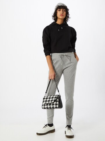 Effilé Pantalon 'Kate' ICHI en gris