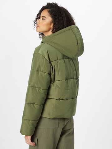 Veste d’hiver 'Malin' ABOUT YOU x INNA en vert