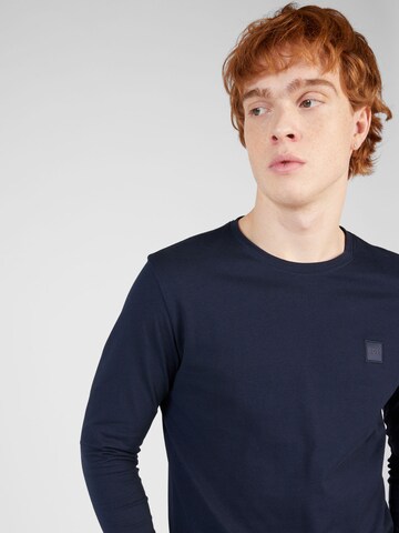 Tricou 'Tacks' de la BOSS pe albastru