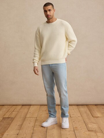 DAN FOX APPAREL Sweater 'Eren' in White