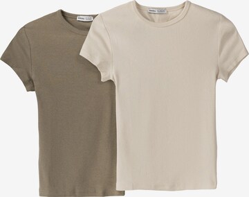 T-shirt Bershka en beige : devant