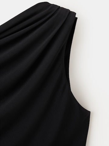 Rochie 'TORY' de la MANGO pe negru