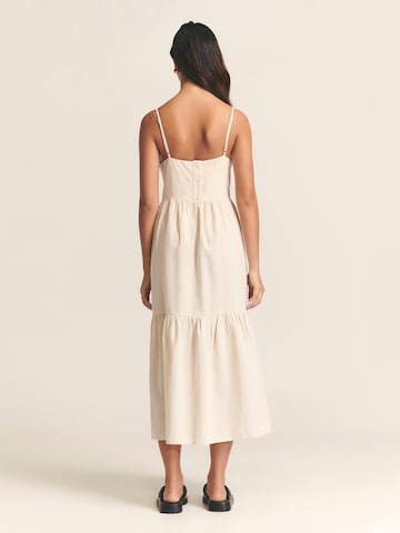 Robe 'Phi Phi' St MRLO en beige : derrière