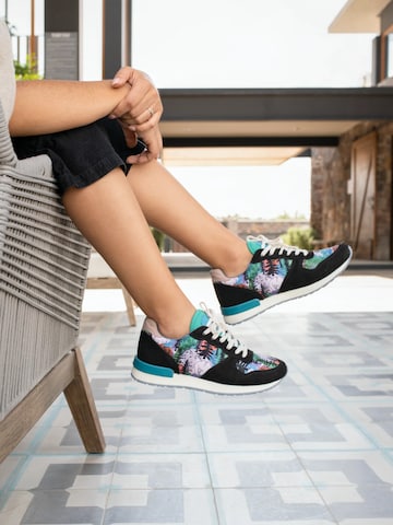 inkkas Sneaker low 'Spirit Bear - Vegan Premium Sneaker | Nachhaltig & Handgefertigt.' in Mischfarben