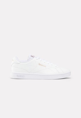 Reebok Sneakers in White: front