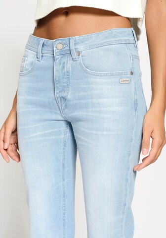 Regular Jean '94Nica' Gang en bleu