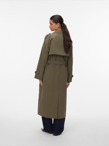 VERO MODA Преходно палто 'VMCHLOE' в зелено