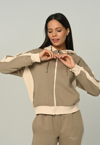 Tom Barron Tracksuit in Brown: front